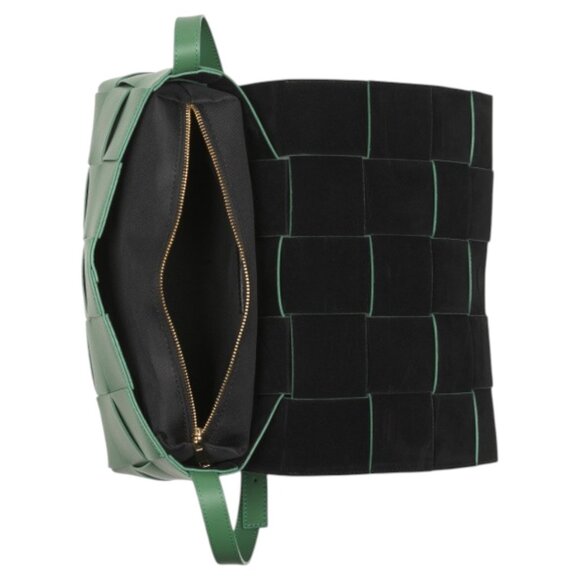 ISADORA Made In Italy Leather Large Woven Flap Over Crossbody - Picture 3 of 4